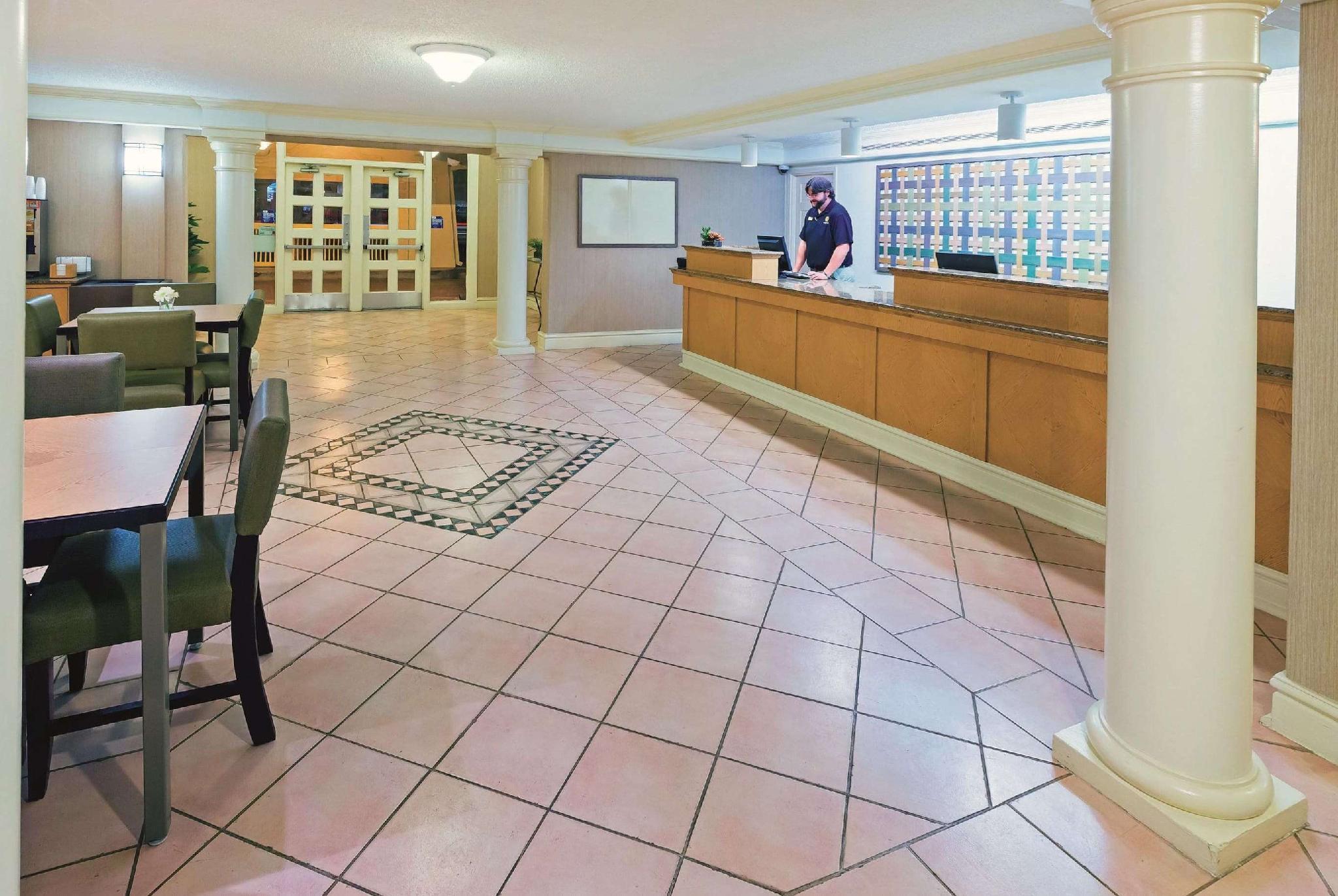 Baymont By Wyndham Lubbock - Downtown Civic Center Hotel Luaran gambar